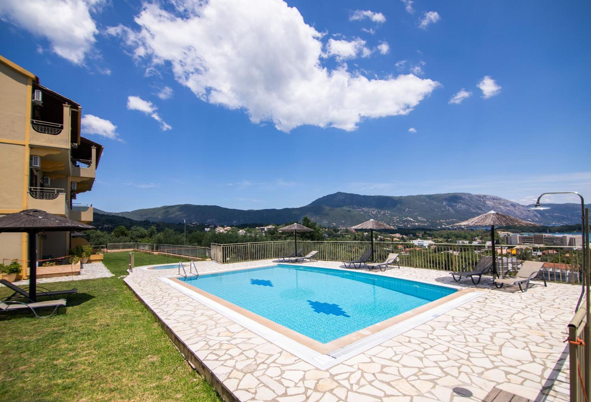 Giorgos Apartments Dassia  Zewnętrze zdjęcie